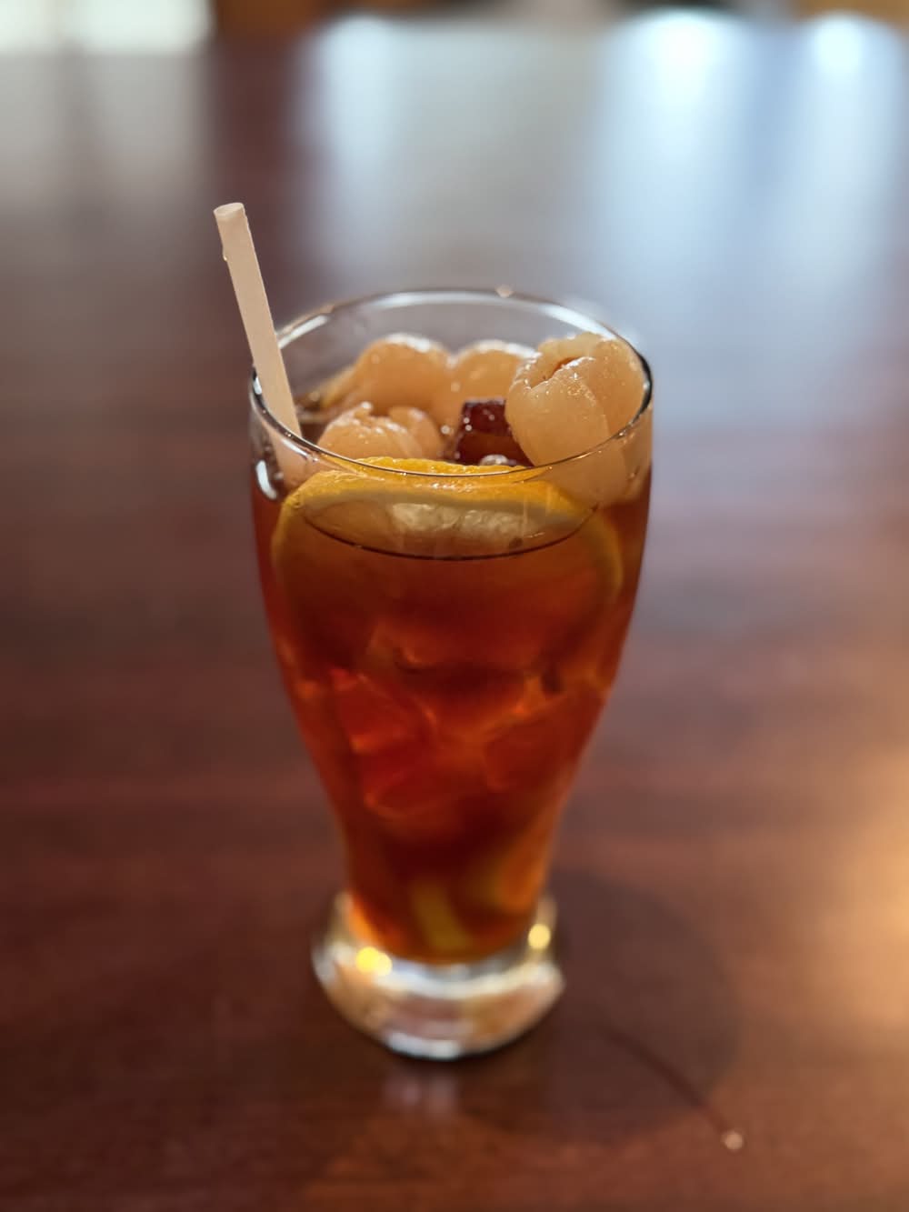 Ice Fresh Lemon Tea with Fresh Whole Lychee 冷柠茶+荔枝